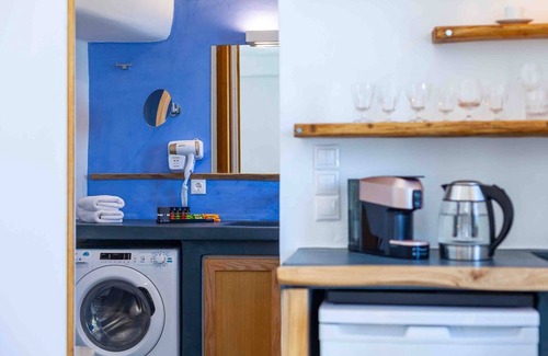 Katochori Apartment | Skiff - Transformed studio on the water's edge