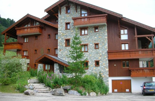 Les Allues Apartment | SkiMottaret