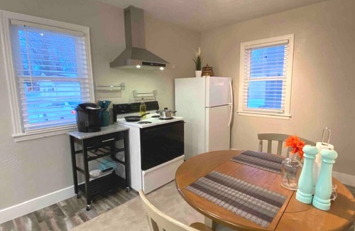 Sioux Falls Apartment | Skots Villa Bottom West. Near Sanford Medical, Midco, Univ. SF & Augustana