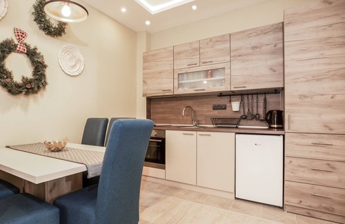 Lisina Apartment | Sky Cabin Apartments