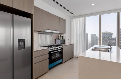 Downtown Dubai Apartment | Sky-High Elegance w/Unrivaled Burj Khalifa Views