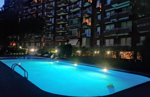 Lambrate Bed & Breakfast | Sky View apartment with Swimming pool, AC, Wifi, M2