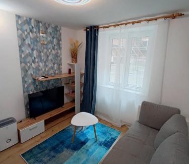 Csarnok negyed Apartment | SkyBlue Apartment