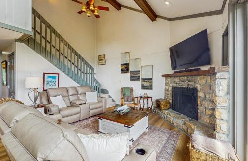 Sugar Mountain Apartment | Skyleaf Villa 702
