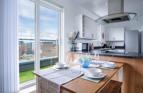 Llanelli Apartment | Skyline Duplex Penthouse - 3 Bedroom - Llanelli