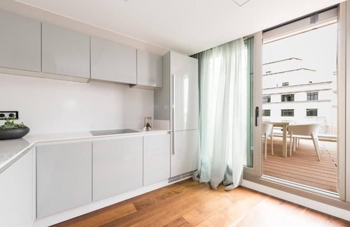 Centro Apartment | SKYLINE MADRID! by City Center!