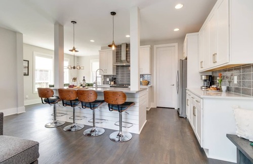 Downtown Nashville House | Skyline Oasis: City Retreat w/Epic Rooftop Views!