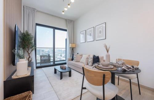 Jumeirah Village Circle Apartment | Skyline Retreat at Binghatti in JVC