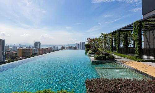 George Town Apartment | SkyPool with Seaview 8pax Beacon Executive Suites - Georgetown City Centre - 3km to Komtar