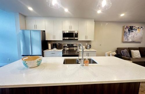 Harvie Heights House | Skyridge Resort -New Townhouse Near Banff Entrance