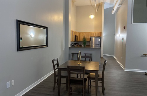 Mile Square Apartment | Skywalk Access, By Lucas Oil Stadium, King Beds, WiFi, Pets Ok