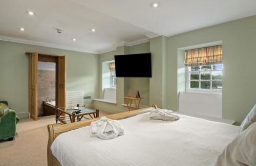 Haverfordwest Bed & Breakfast | Slebech Park Estate