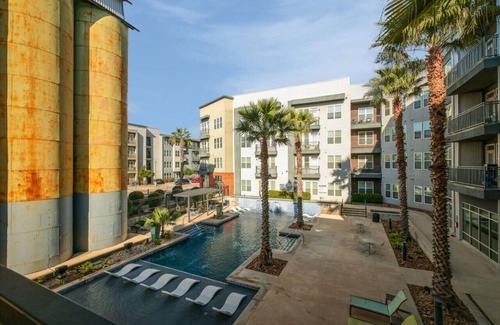 King William Apartment | Sleek 1BR w/Gym, Parking, Near King Wms&Towers