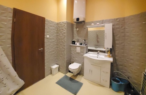 Inner City Budapest Apartment | Sleek Budapest apartment: modern, central, ideal for exploring.