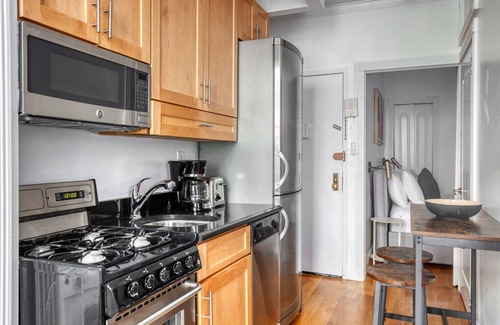 Nolita Apartment | Sleek Nolita 1BR w/W/D, nr SoHo, by Blueground