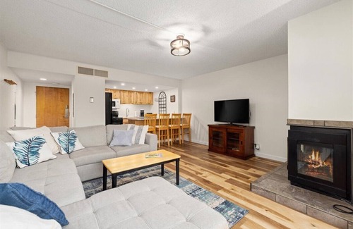 Copper Mountain Village Condo | Sleek & Spacious Retreat in Center Village. Free wifi & covered parking space.