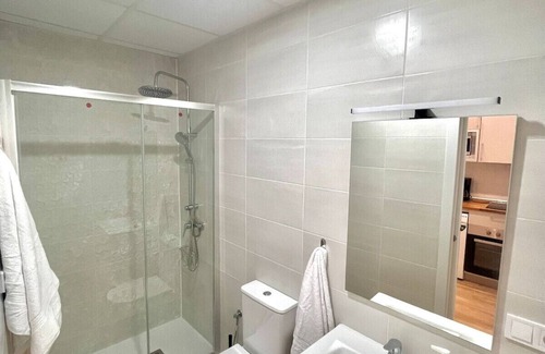 Hortaleza Apartment | Sleek Urban Studio | Near IFEMA