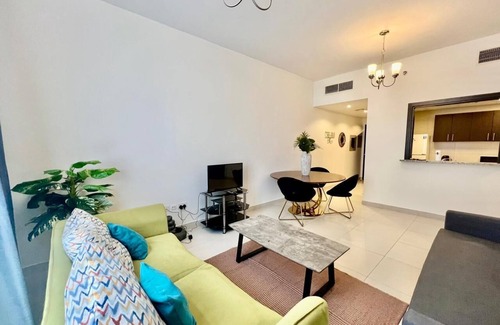 Jadaf Apartment | Sleep 5 1-bedroom apartment in amazing with private parking Pool & gym