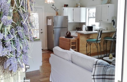Valley Head Cabin | ♥ Sleep in the woods, wake to the birds - Hot tub, King bed, PRIVACY!