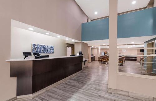 Paw Creek Hotel | Sleep Inn Northlake