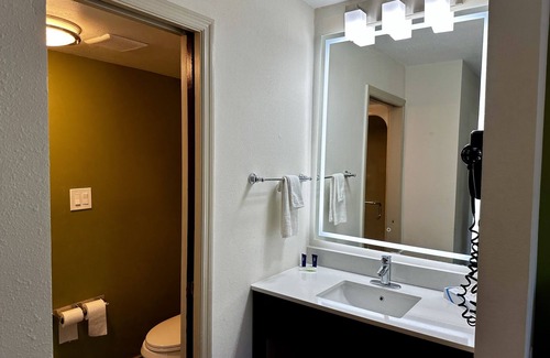Savannah Hotel | Sleep Inn Savannah Gateway I-95