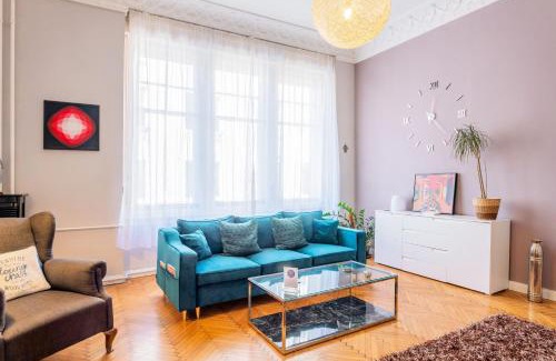 Ujlipotvaros Apartment | SLEEP'N with Air Conditioner