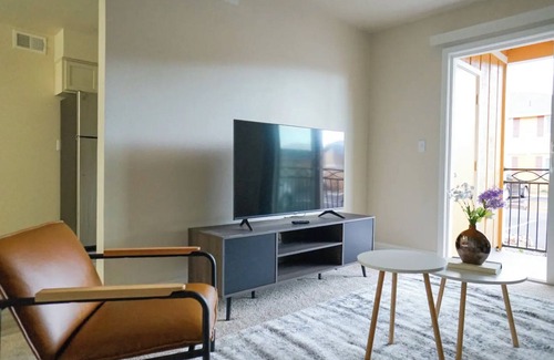 Oklahoma City Apartment | Sleepover Modern 1BD/1BA + Gym - Oklahoma City