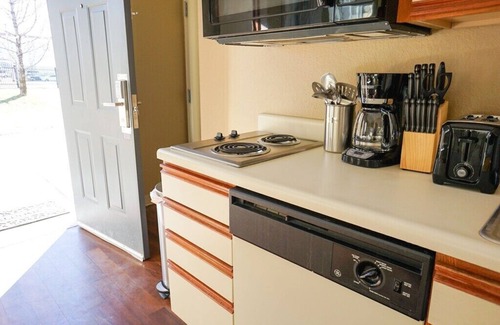 Wichita Apartment | Sleepover: Private 1BD/1BA - Downtown Wichitan