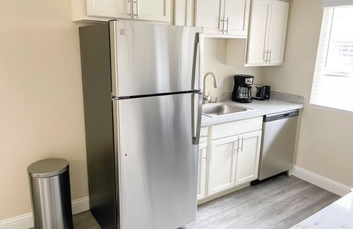 Oklahoma City Apartment | Sleepover: Superior 1BD/1BA + Gym & Pool - OKC