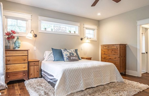 Whispering Pines House | Sleeps 10! Whispering Pines