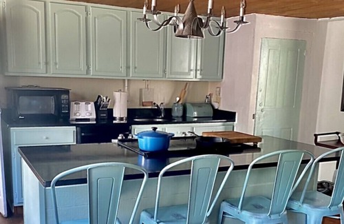 Barnstable House | Sleeps 14. Large Historic home in the village. 1 mile from beach