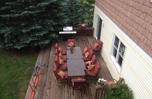 Saugatuck House | Sleeps 14 On The Beach Side Of The City With A Pool And Family Friendly