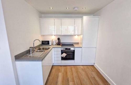 Old Trafford Apartment | Sleeps 3 Free Parking Old Trafford City SuperHost