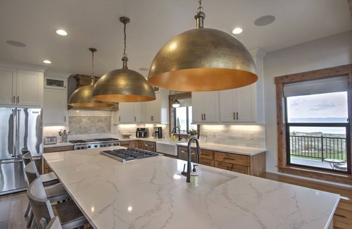 Fish Haven House | Sleeps 32 people (32 max), Parking for up to 10 vehicles, 7 bedrooms, 5.5 bathrooms, 3 levels, 5,.