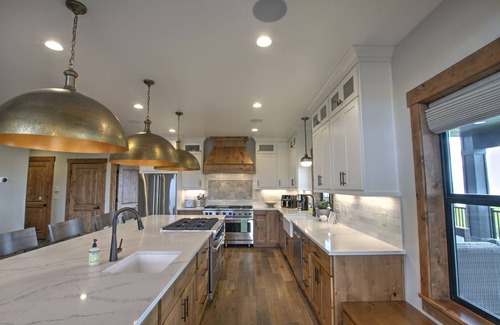 Fish Haven House | Sleeps 32 people (32 max), Parking for up to 10 vehicles, 7 bedrooms, 5.5 bathrooms, 3 levels, 5,.