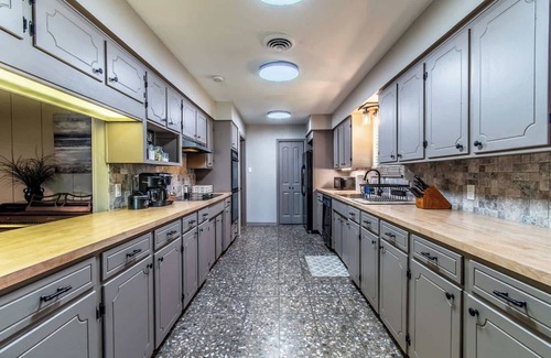 Bay Area House | Sleeps 33 - Oceanfront Luxury on Ocean Drive