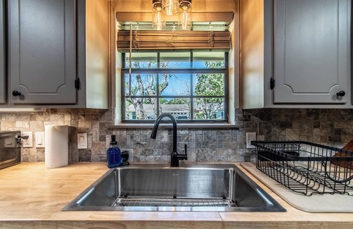 Bay Area House | Sleeps 33 - Oceanfront Luxury on Ocean Drive
