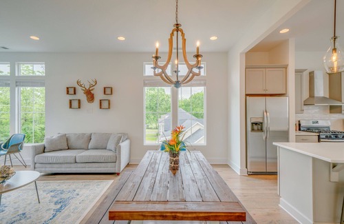 Talbot's Corner House | * SLEEPS 40* Music City Reunion - *4 Units * 12BR* 14BA * Amazing Rooftops*