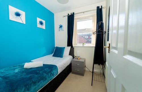 Smethwick House | Sleeps 5 - Contractors - Family - Relocators