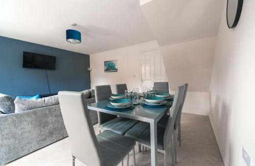 Smethwick House | Sleeps 5 - Contractors - Family - Relocators