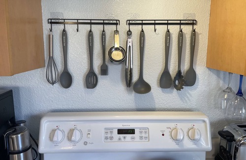 Sparks House | Sleeps 6. Pet friendly in quiet neighborhood