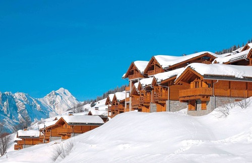 Valmeinier Condo | Sleeps 8 | 2BR Chalet in Prime Ski Location!