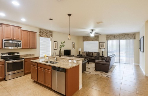 Davenport House | Sleeps 8! 4BDR Home w/private pool & resort access