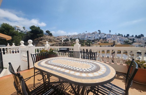 Nerja Villa | Sleeps 8 | Villa Pinomar | CG R865