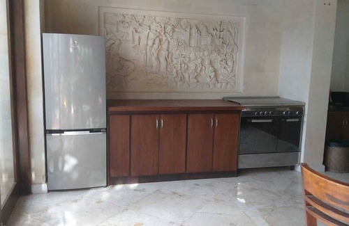 Sanur Villa | Sleeps Twelve. 6 bdm/6 bath. 5 min walk to beautiful Sanur beach