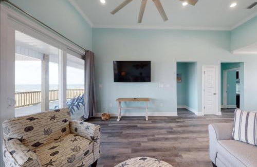 Dauphin Island House | Slice of Heaven