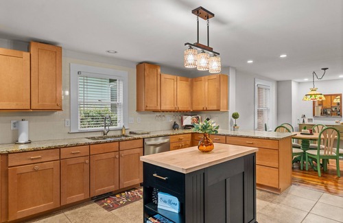 Southern Pines House | Slice of Southern Heaven! Charming 3-bedroom 2.5 bath Cottage - Downtown SoPines