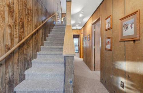 Bessemer Villa | Slope Side VillasI Alpen Villas at Powderhorn Mountain