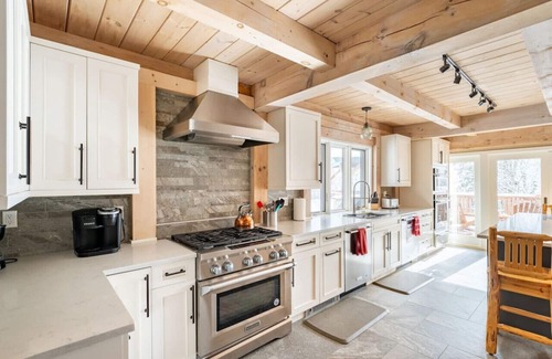 Central Vermont- Killington House | Slopeside Estate House Luxurious Home in Killington