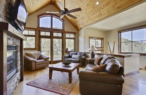 Old Town House | Slopeside Luxury Villa 126 Next To Resort I Steam Shower I Amazing Views I Best Price I FREE Adventures Daily
